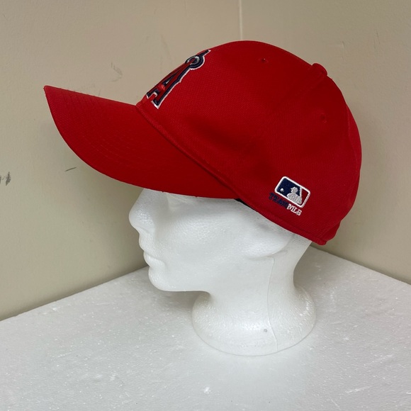 MLB Los Angeles Angles Adjustable Hat - Picture 2 of 5